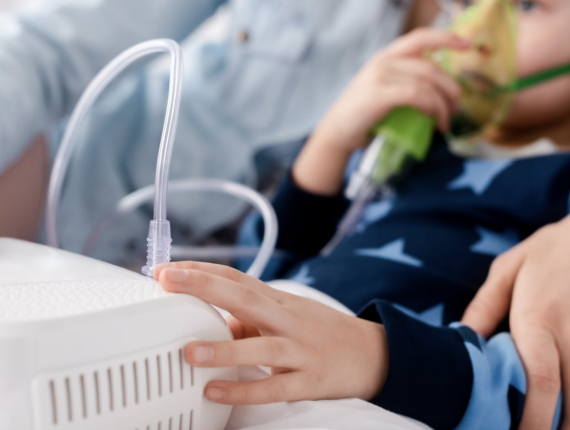 Безопасна ли для ребенка с бронхиальной астмой длительная ингаляционная гормональная терапия?
